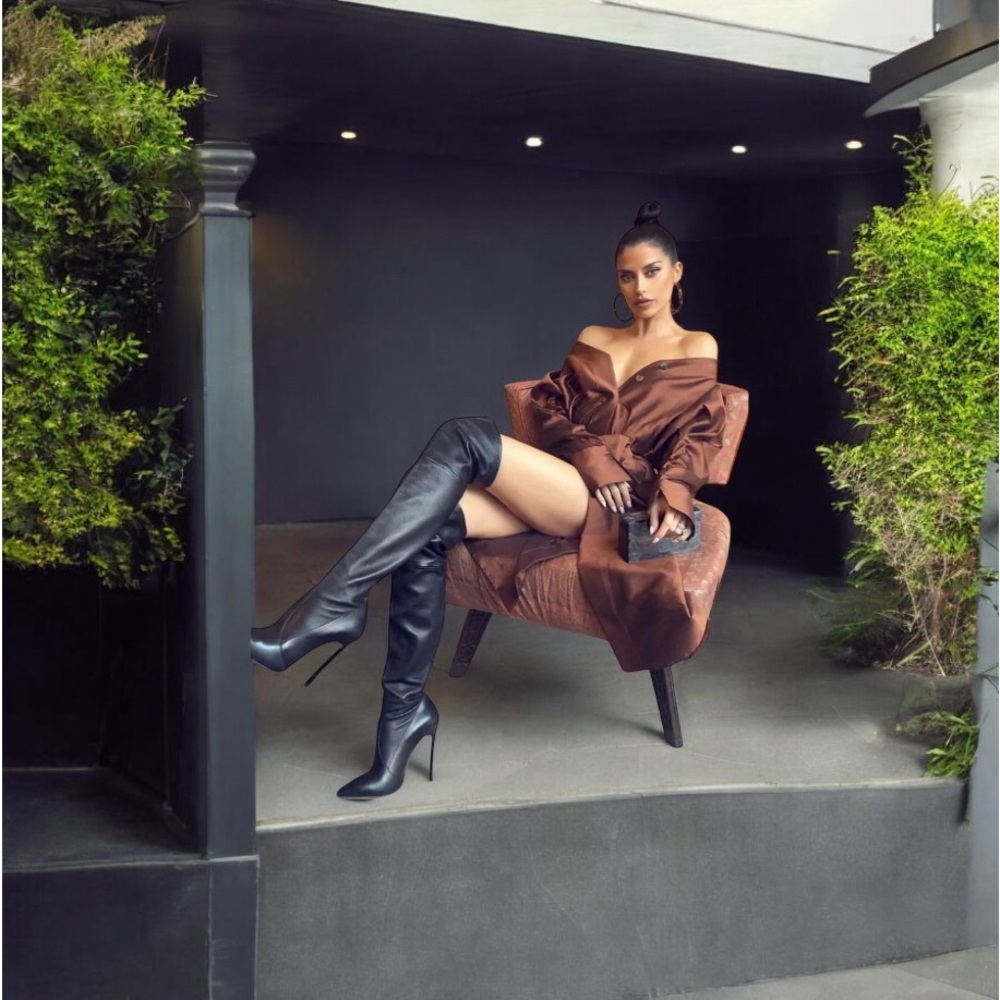 Casadei leather blade over knee boots size 36